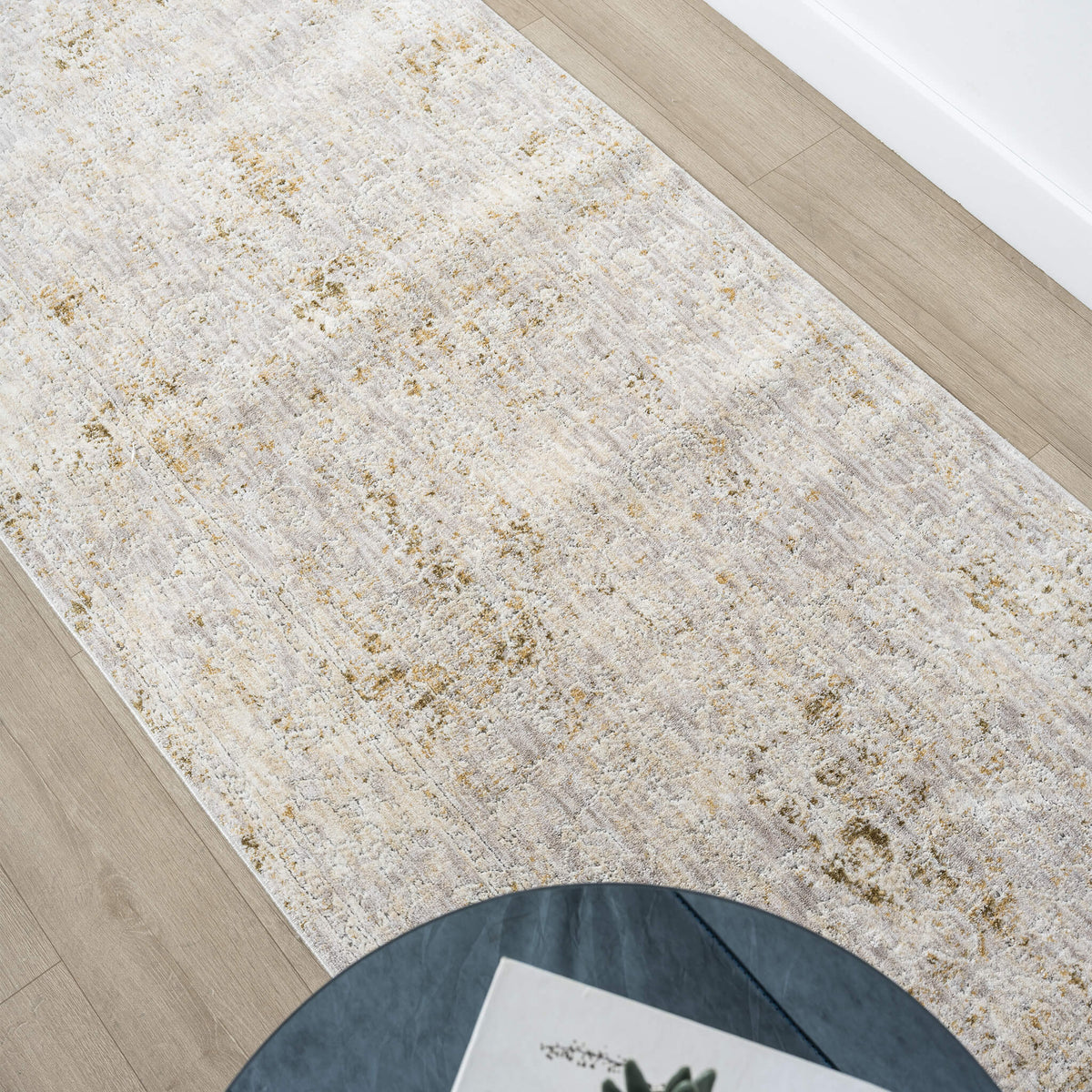 Adelia 645 Pearl Runner