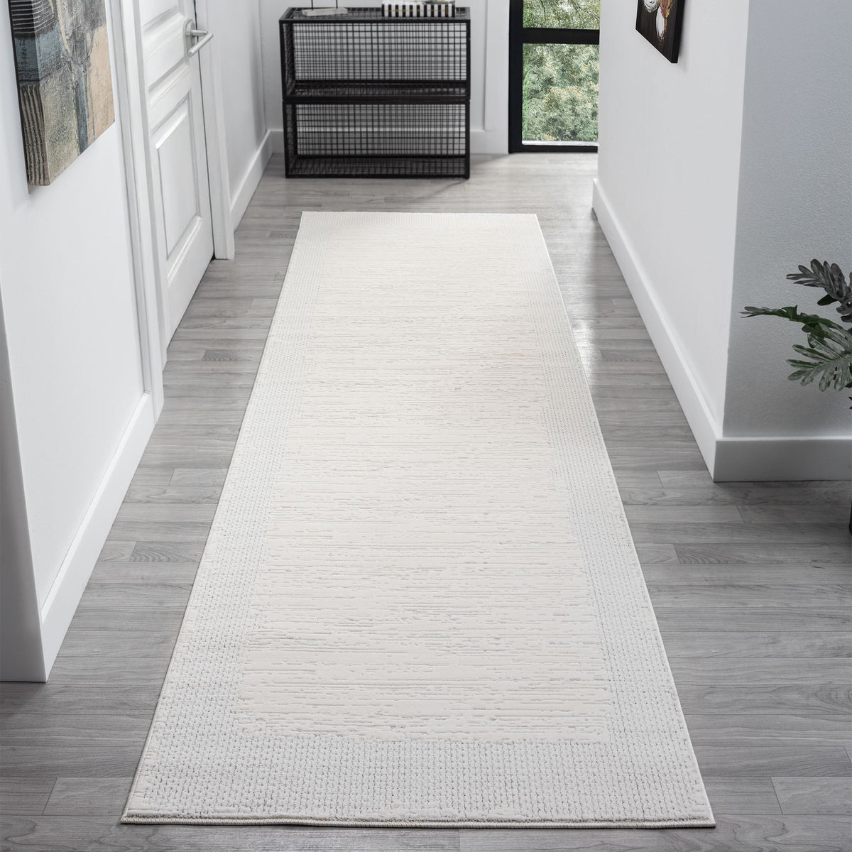 Lavish 715 Ivory Runner