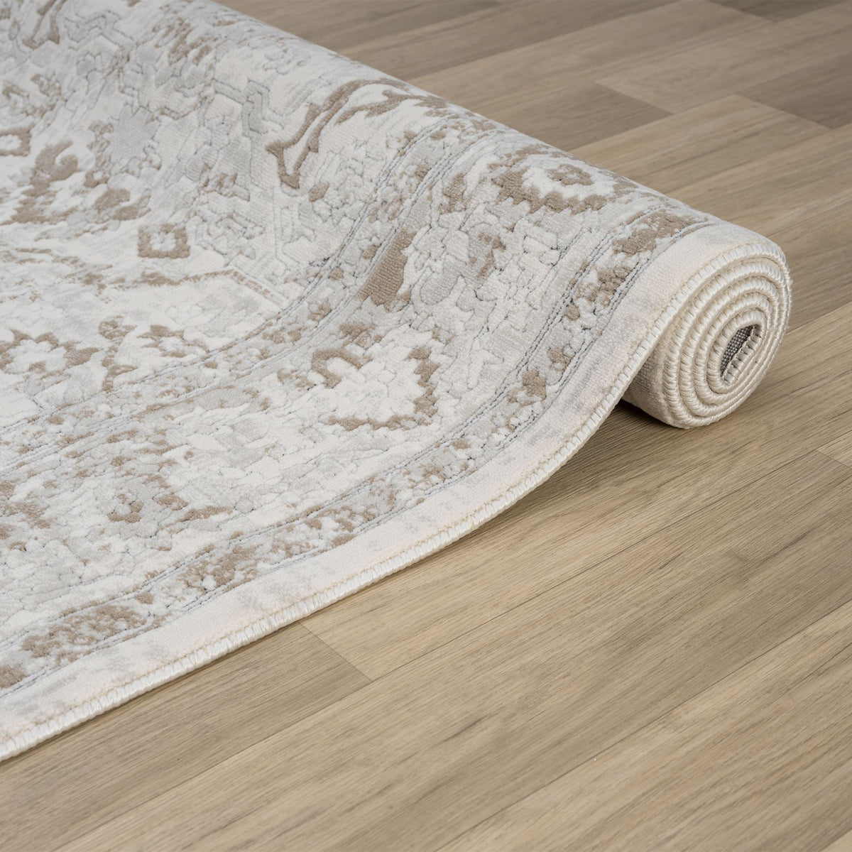 Lavish 716 Pearl Runner