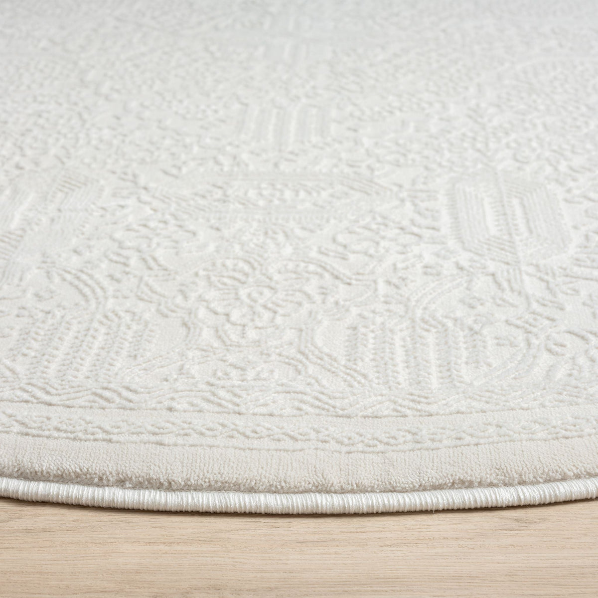 Fable 471 Ivory Round