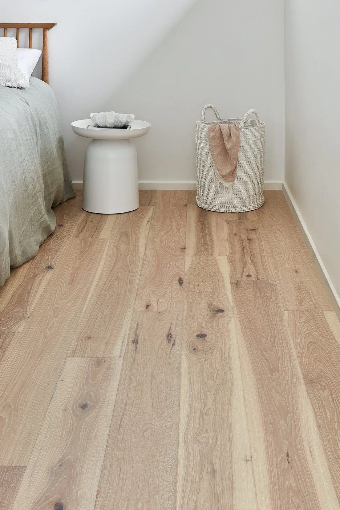 Preference Elk Falls Hickory Engineered Timber Flooring 14/2mm Moonshine Setting