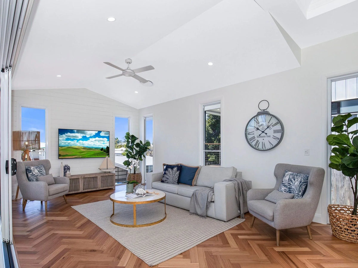 Preference Fiddleback Australian Hardwood Herringbone Engineered Timber Flooring 14/3mm Blackbutt Setting