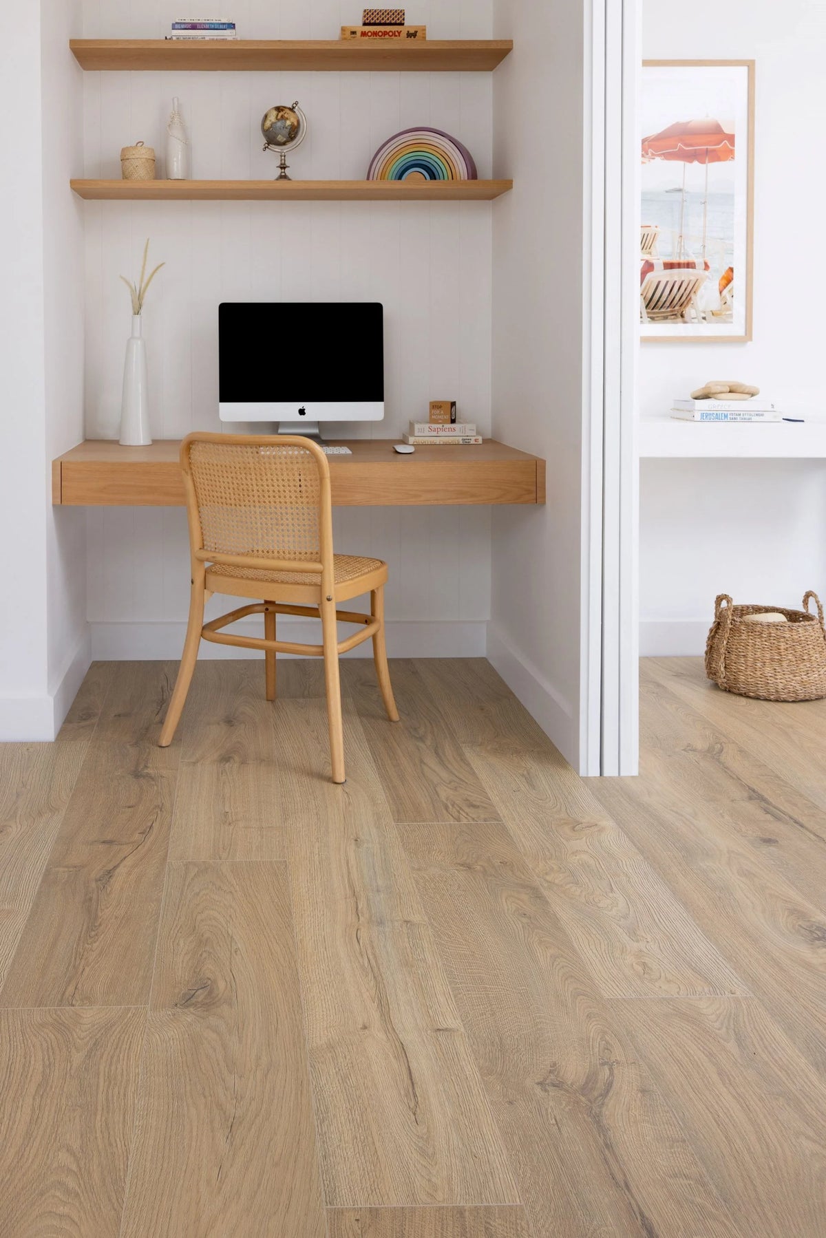 Preference Kronoswiss Aquastop Giant AC5 Laminate Flooring 14mm Dune Setting