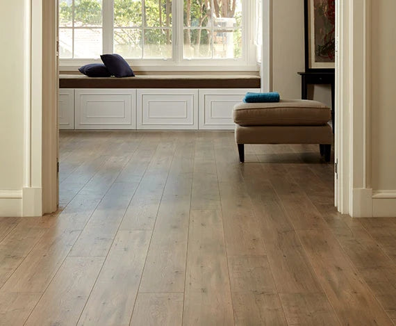 Preference Oakleaf AC4 Laminate Flooring 12mm Mystic Oak Setting
