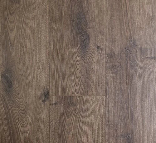 Preference Oakleaf AC4 Laminate Flooring 12mm Tawny Oak Swatch