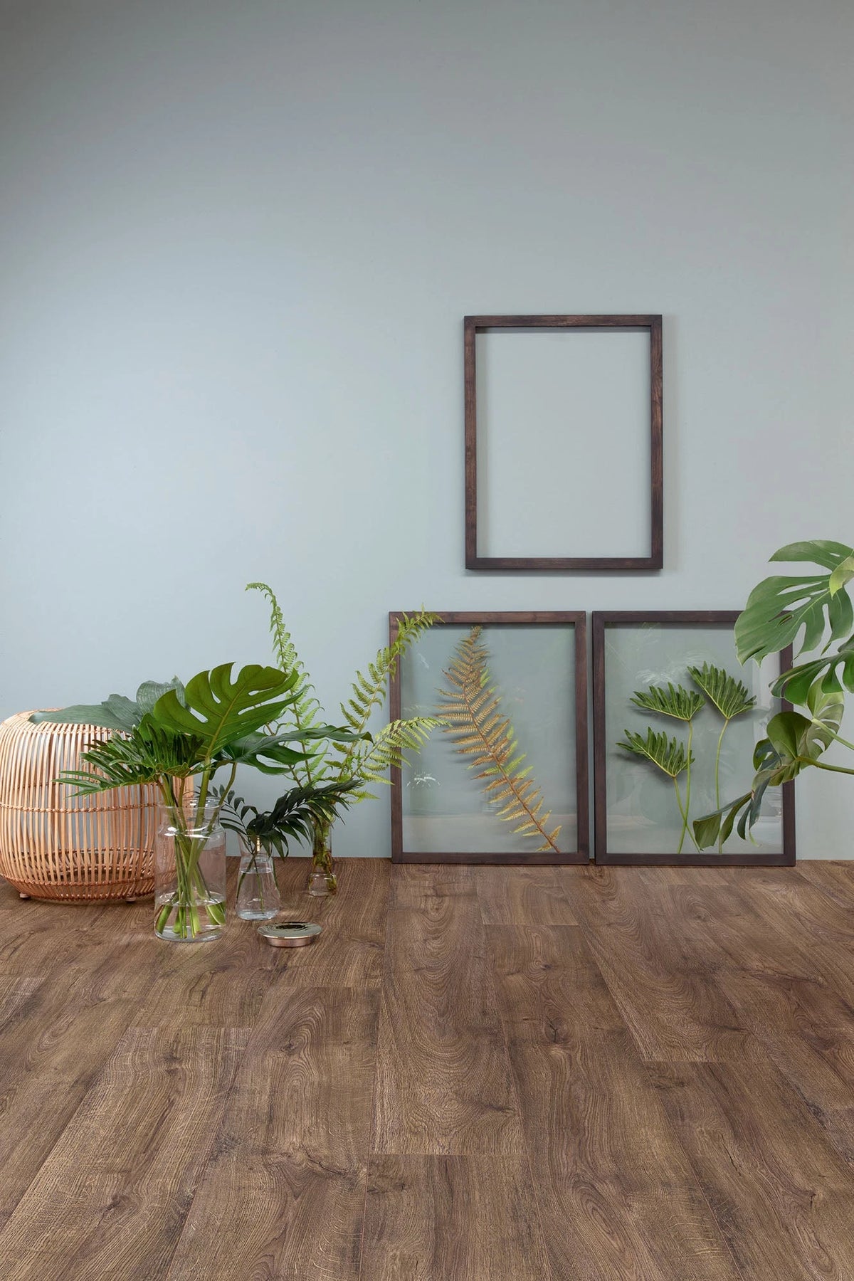 Quick-Step Bloom Hybrid Flooring 6mm Autumn Oak Chocolate Setting