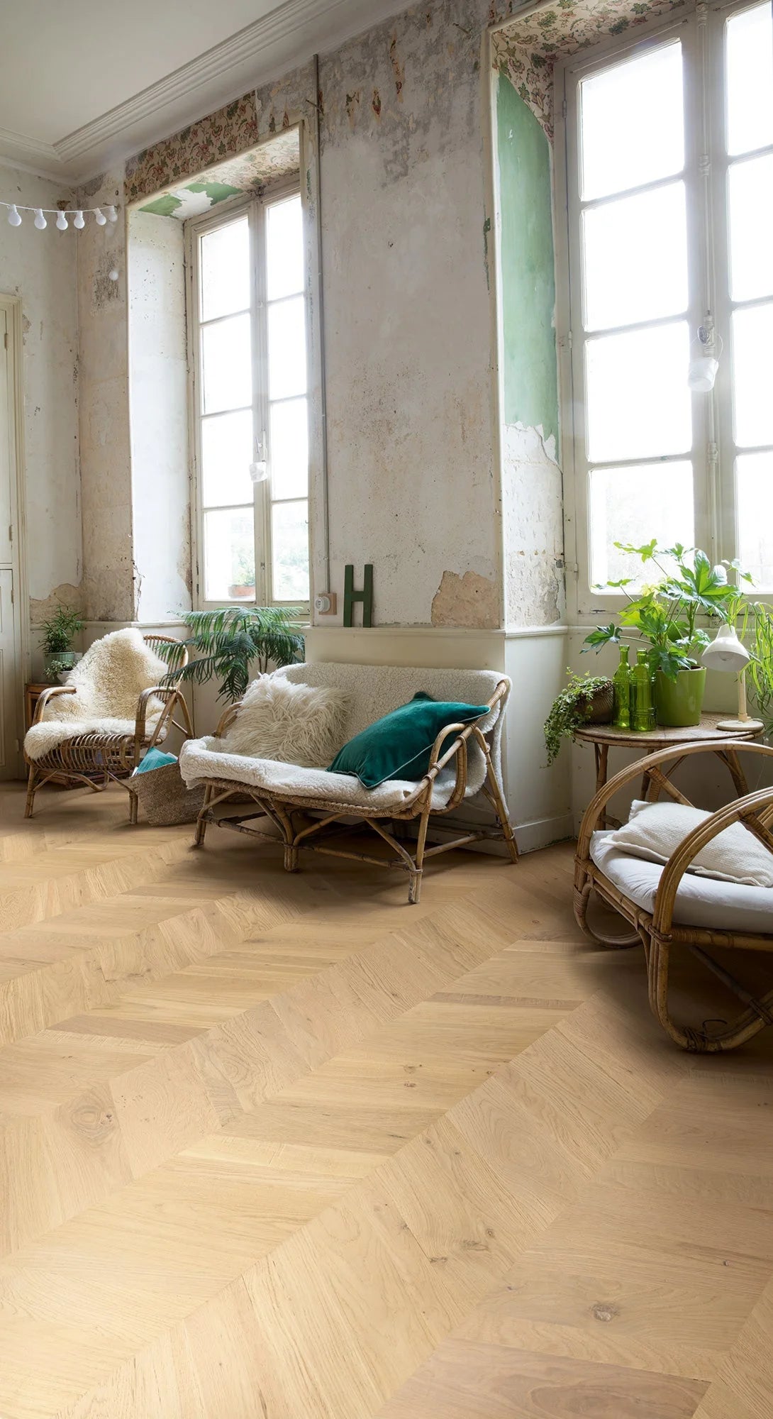 Quick-Step Intenso Chevron Engineered Timber Flooring 13/2.5mm Granola Oak Extra Matt Setting