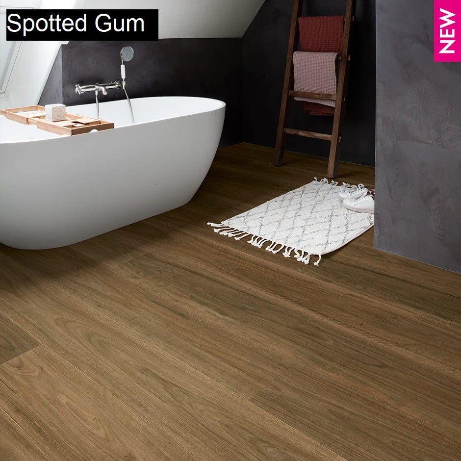 Quick-Step Majestic Laminate Flooring 9.5mm Spotted Gum Setting