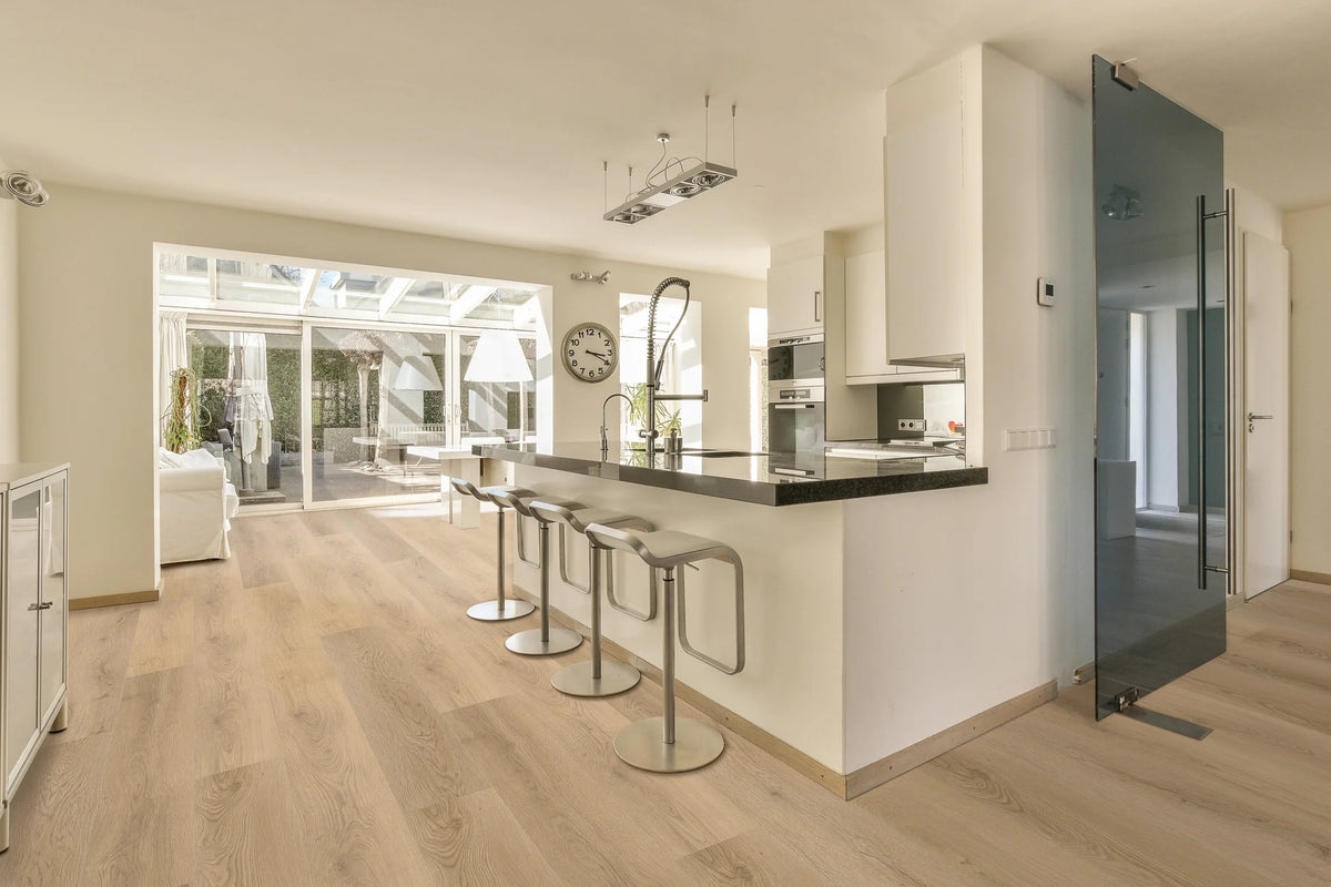 Topdeck Pantora Amor AC5 Laminate Flooring 12mm Amalfi Oak Setting